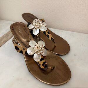 Beverly Feldman Leopard Print Gold Kitten Heels Sandals Sz 7 Pearl Flower Y2K
